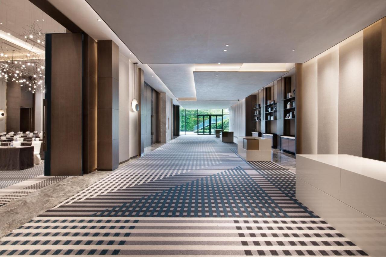 Crowne Plaza Shenzhen World Exhibition And Convention Center, An Ihg Hotel Экстерьер фото
